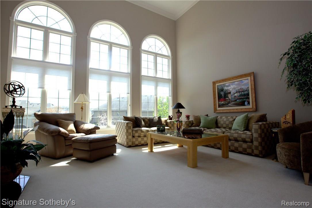 1616 Springview Court Rochester, MI 48307 - Photo 10 of 51 9.jpg