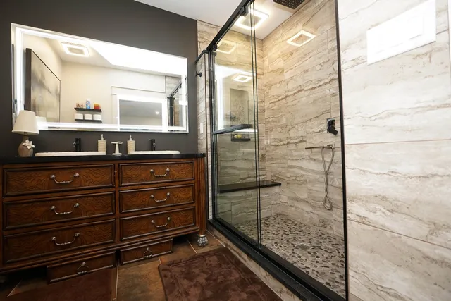 a view of bathroom with shower
