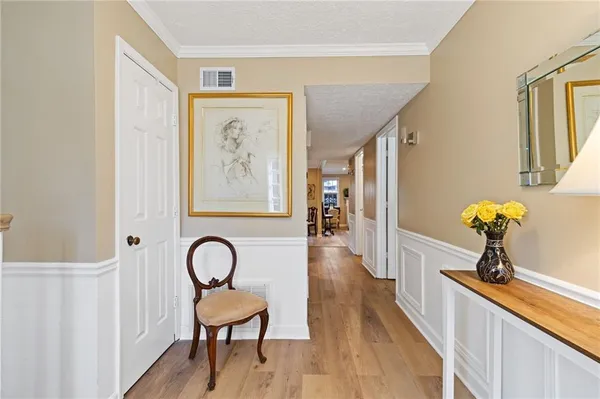 $448,000 | 4101 Dunwoody Club Drive, Unit 31, Atlanta, GA 30350