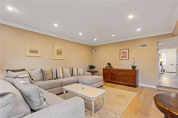 $448,000 | 4101 Dunwoody Club Drive, Unit 31, Atlanta, GA 30350