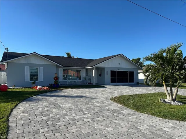 $2,000 | 200 Southwest 10th Terrace, Cape Coral, FL 33991