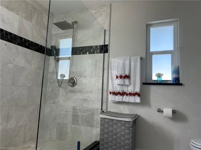 $2,000 | 200 Southwest 10th Terrace, Cape Coral, FL 33991