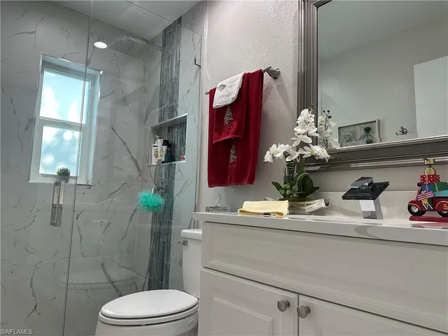 $2,000 | 200 Southwest 10th Terrace, Cape Coral, FL 33991