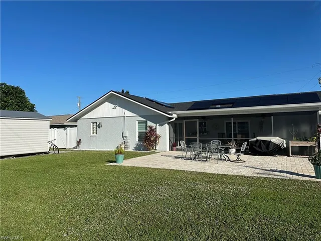 $2,000 | 200 Southwest 10th Terrace, Cape Coral, FL 33991