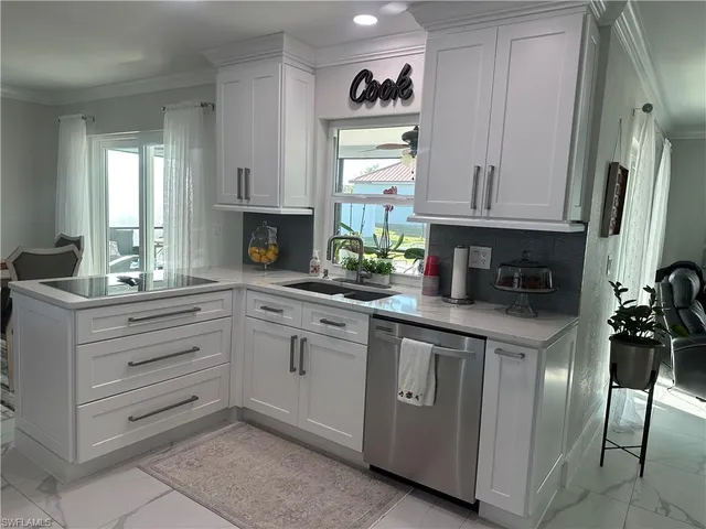 $2,000 | 200 Southwest 10th Terrace, Cape Coral, FL 33991