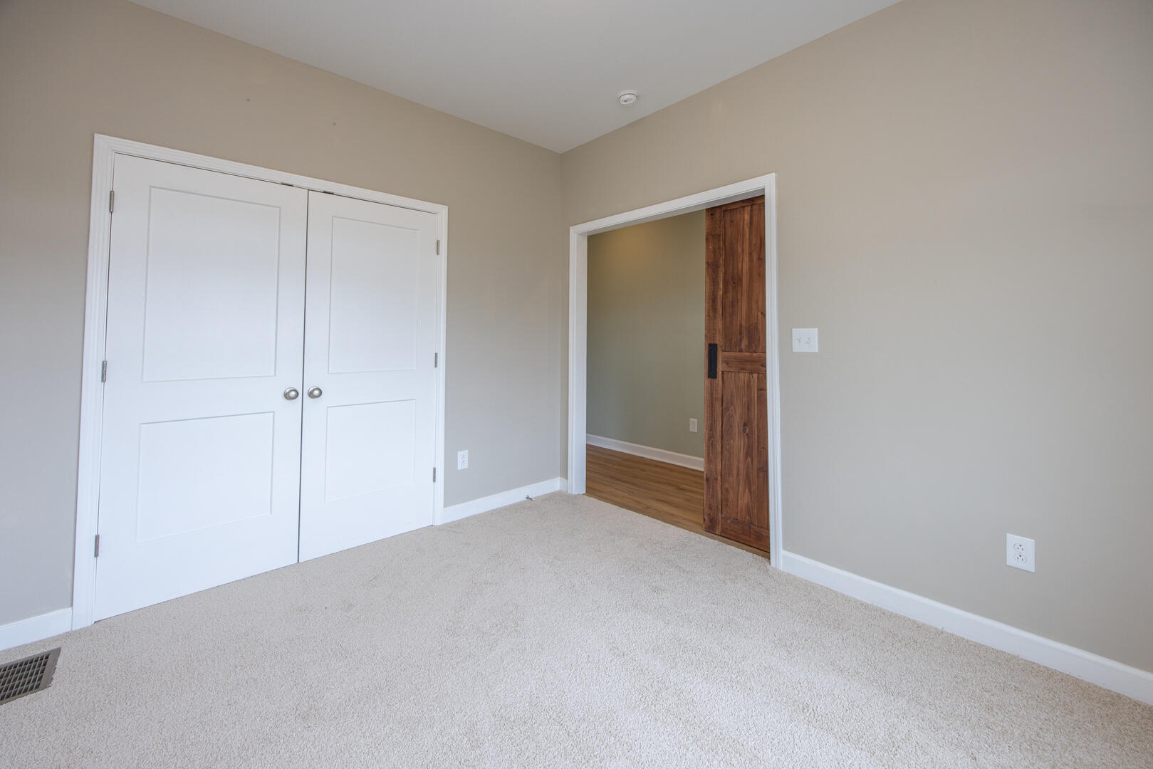 526 Steele Road Paris, KY 40361 - Photo 10 of 30 5B5A4758