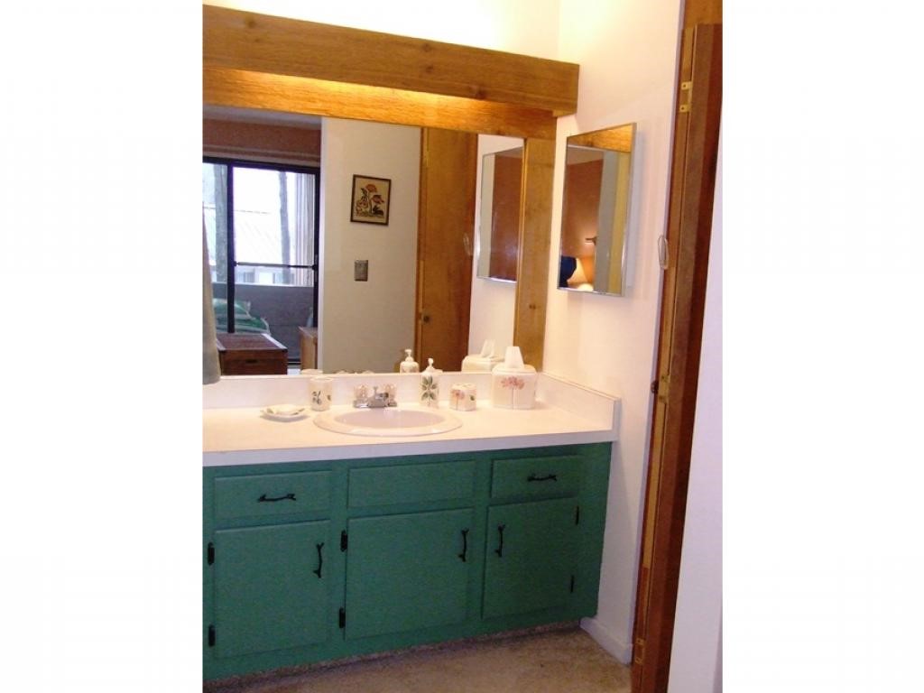 37-3 Whaleback Road, Unit 3 Lincoln, NH 03251 - Photo 14 of 32