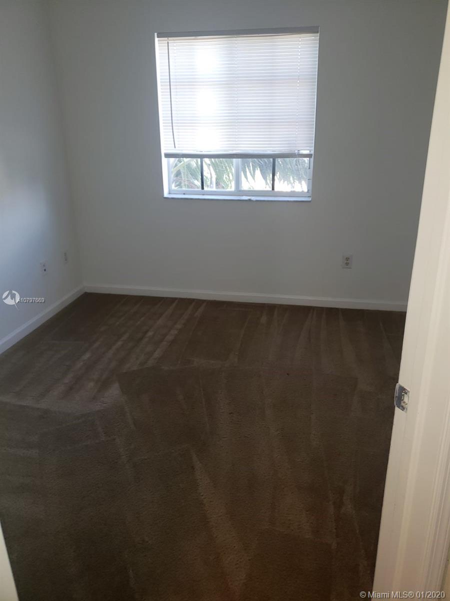 993 Abaco Lane, Unit 1 Riviera Beach, FL 33404 - Photo 14 of 19 Gallery Image 14