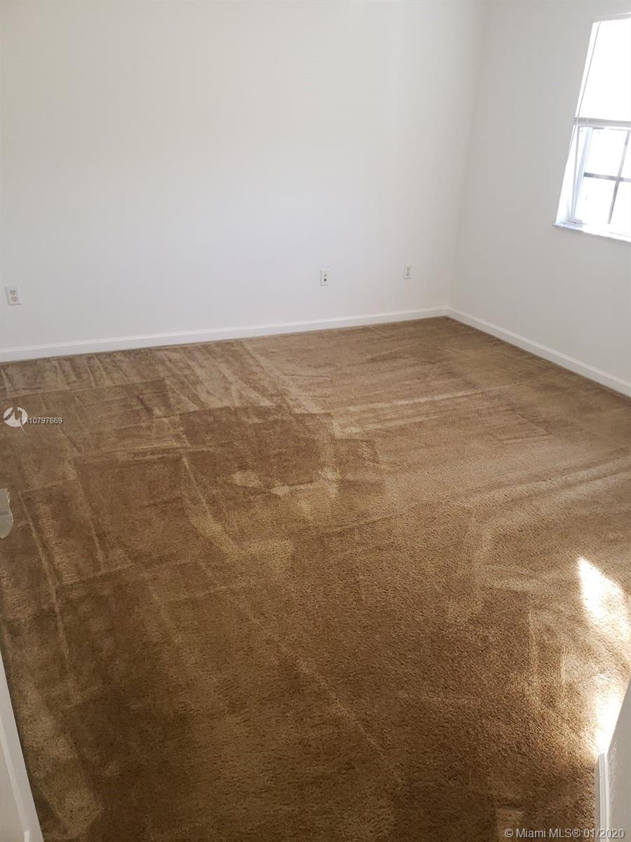993 Abaco Lane, Unit 1 Riviera Beach, FL 33404 - Photo 8 of 19 Gallery Image 8