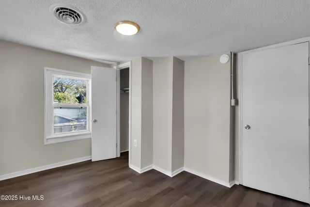 $1,430 | 605 1st Avenue, New Bern, NC 28560