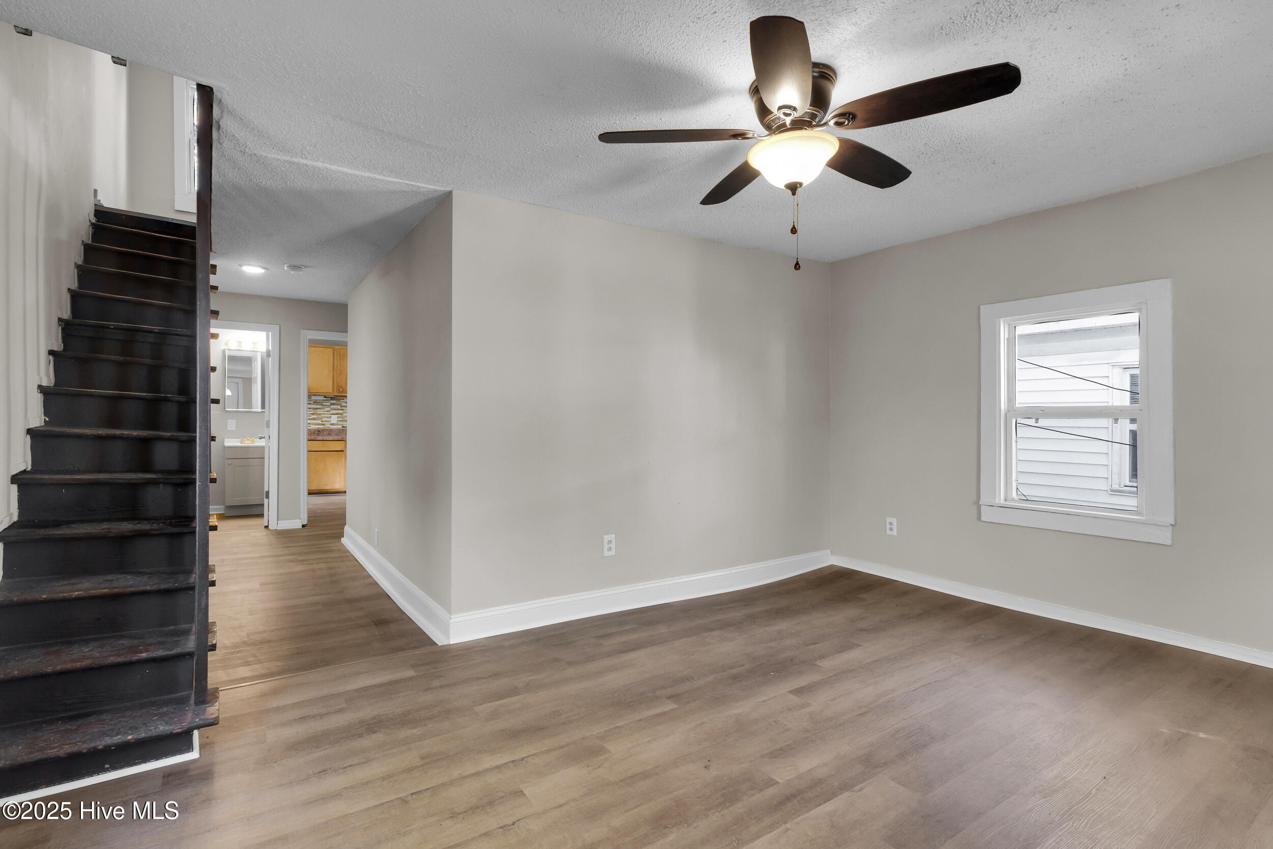 605 1st Avenue New Bern, NC 28560 - Photo 2 of 25 2_1