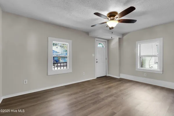 $1,395 | 605 1st Avenue, New Bern, NC 28560