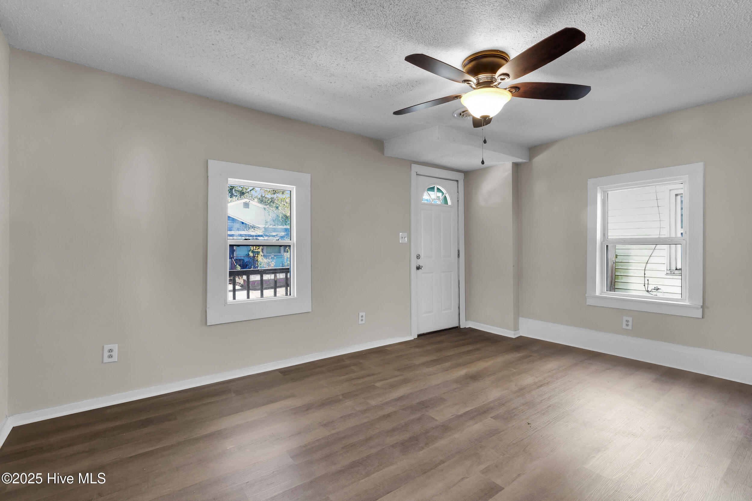 605 1st Avenue New Bern, NC 28560 - Photo 3 of 25 3_2