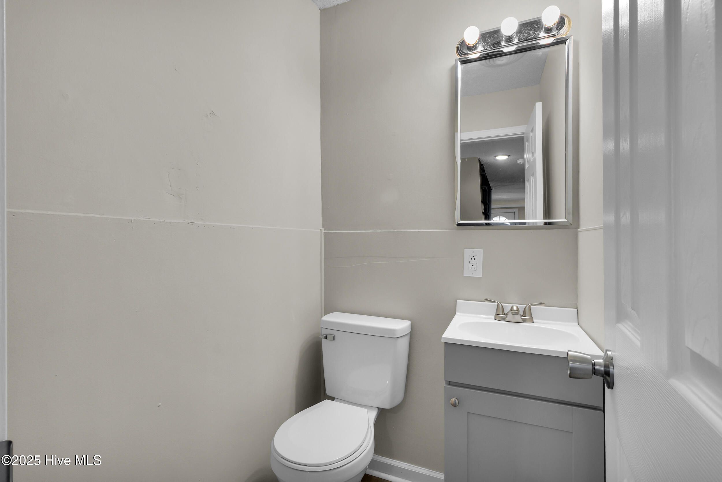 605 1st Avenue New Bern, NC 28560 - Photo 4 of 25 4_3