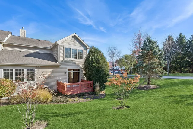 $389,000 | 706 Owl Creek Lane, Gurnee, IL 60031