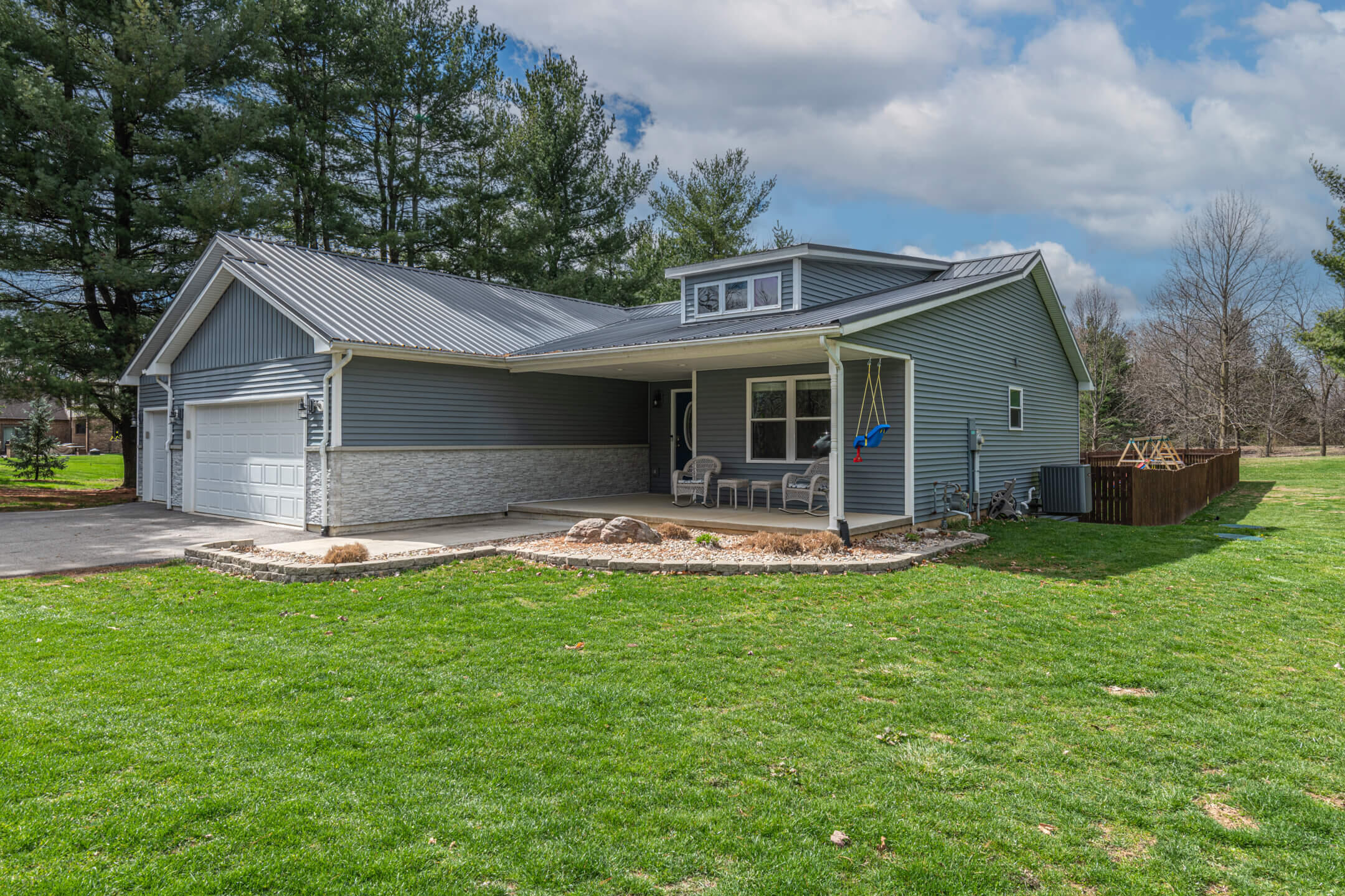 317 Whitestone Road Springfield, OH 45504 - Photo 2 of 59