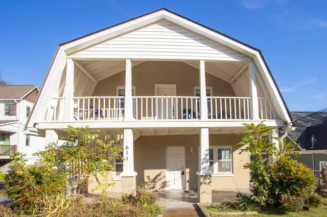 $2,060 | 611 South 14th Street, Unit B, Nashville, TN 37206