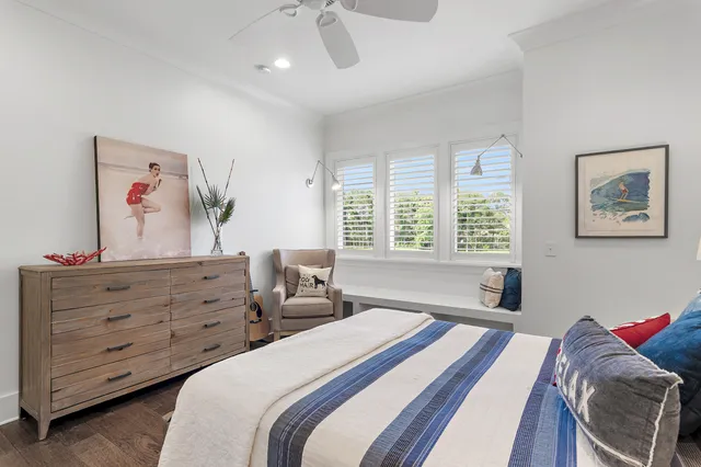 a bathroom with a sink vanity and a mirror