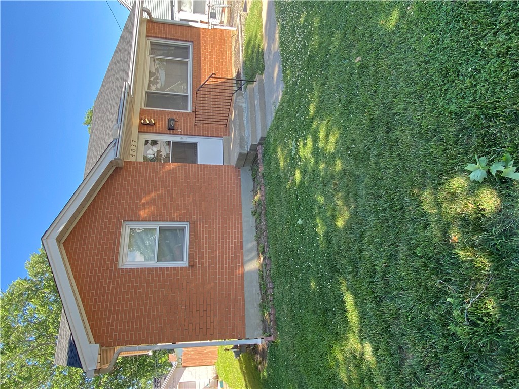 4037 Reading Road Dayton, OH 45420 - Photo 3 of 36