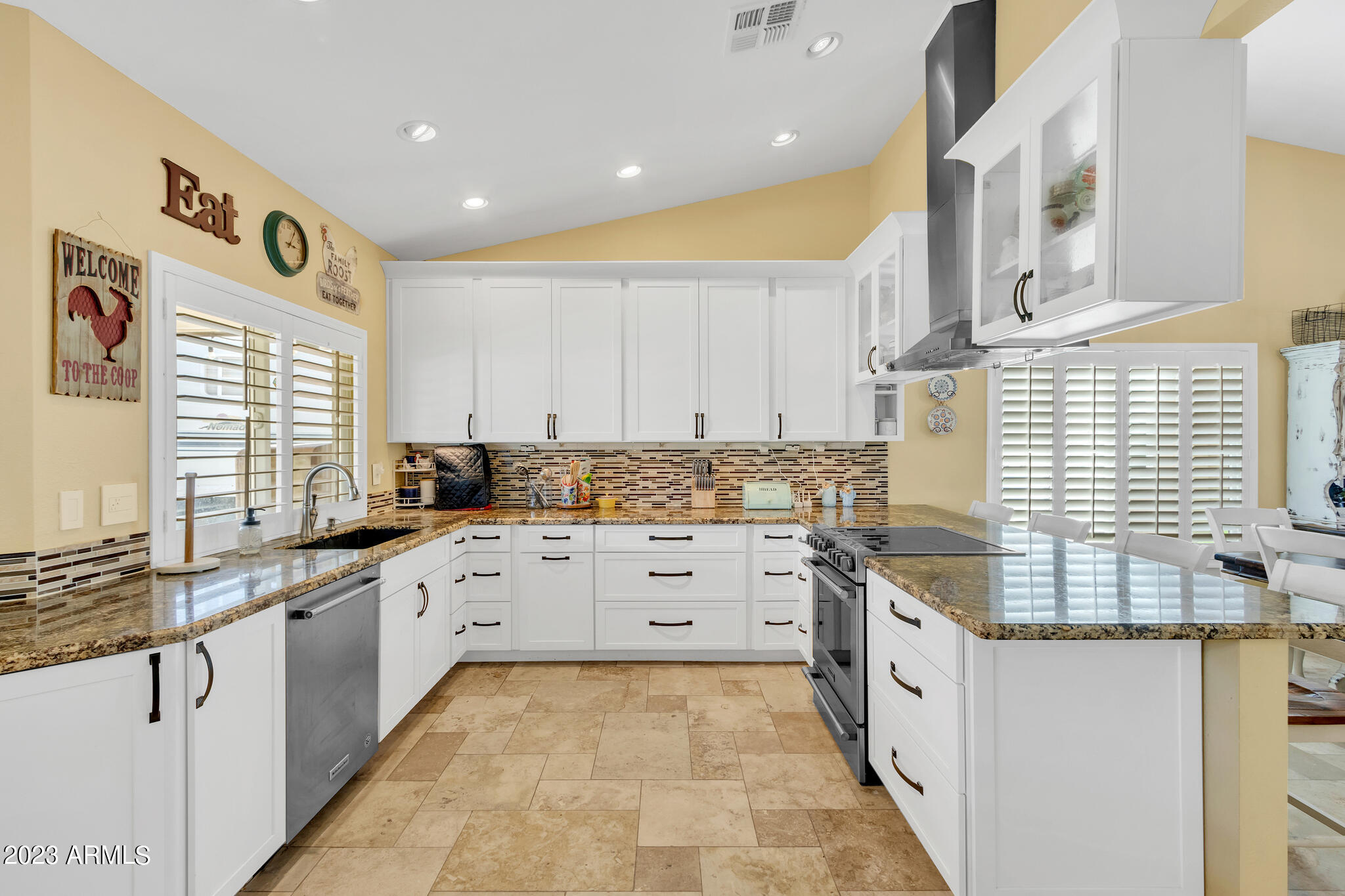 613 South Terrace Road Chandler, AZ 85226 - Photo 10 of 36 613 S Terrace Rd-13