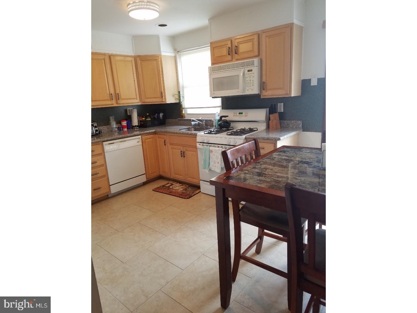 9131 Ashton Road Philadelphia, PA 19114 - Photo 5 of 20 Kitchen