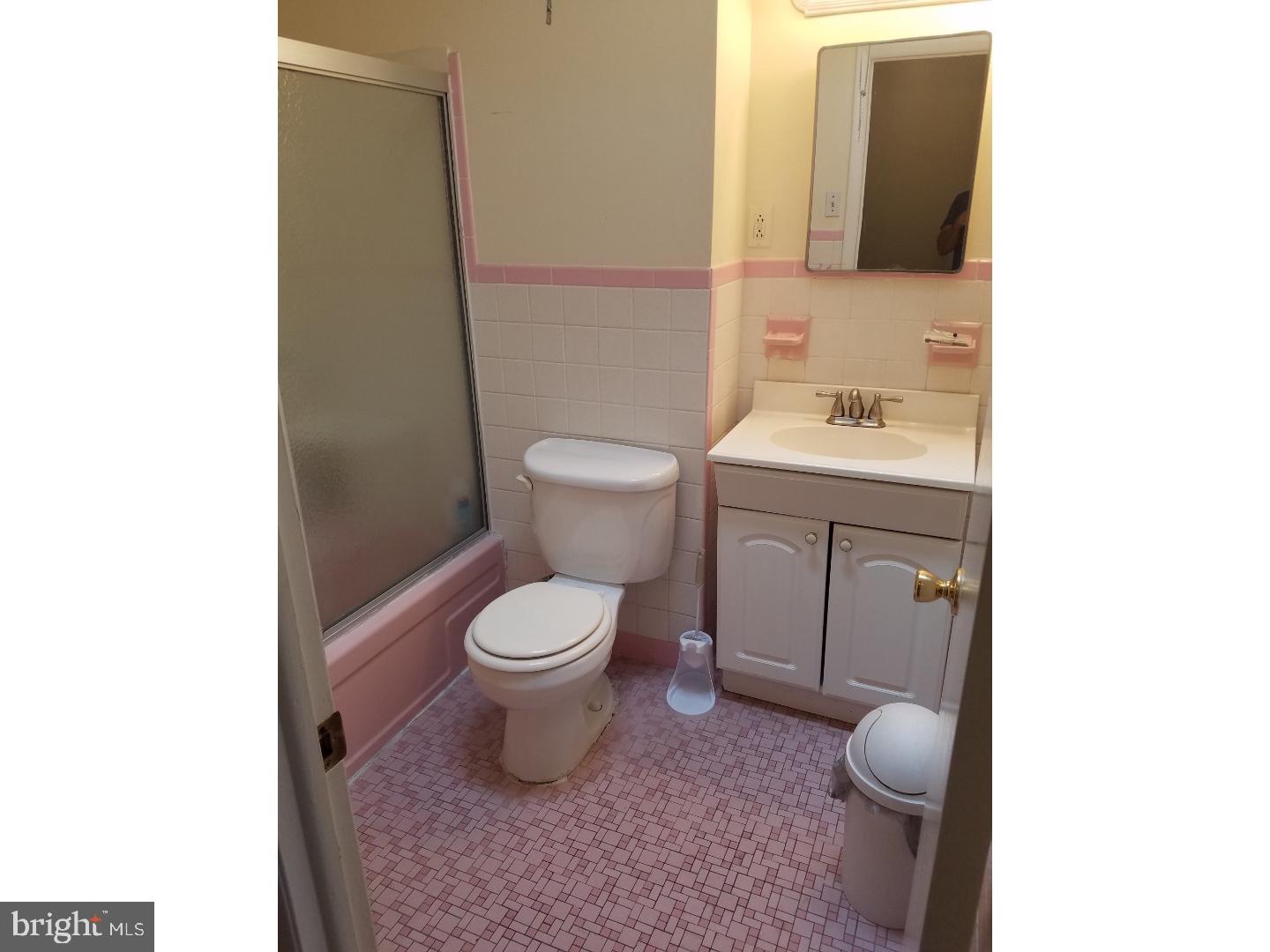 9131 Ashton Road Philadelphia, PA 19114 - Photo 10 of 20 Bathroom