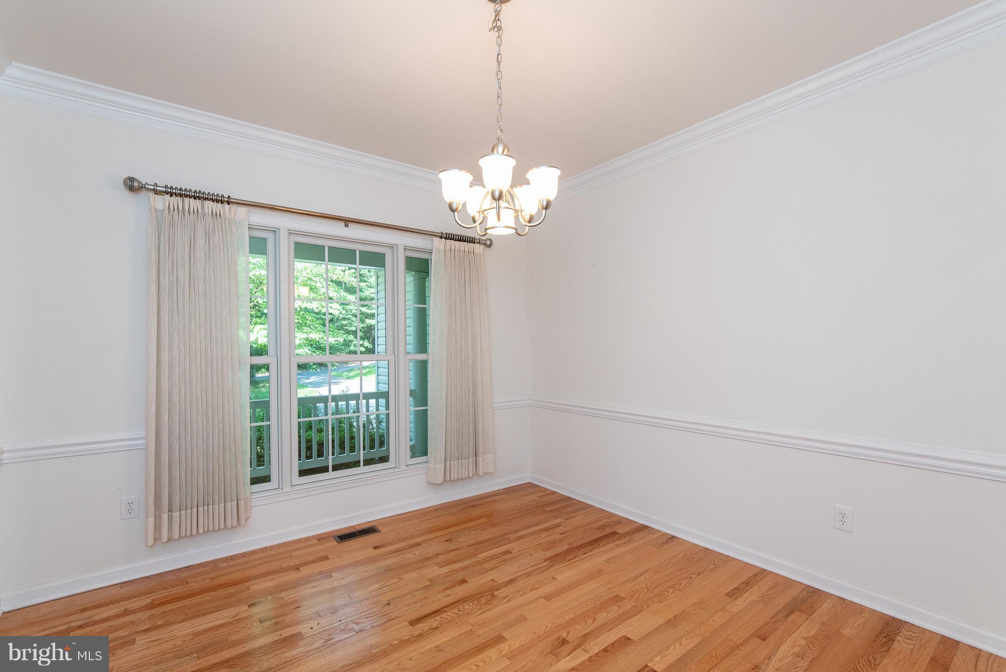 1875 Garrett Road Manchester, MD 21102 - Photo 3 of 30 Dining Room