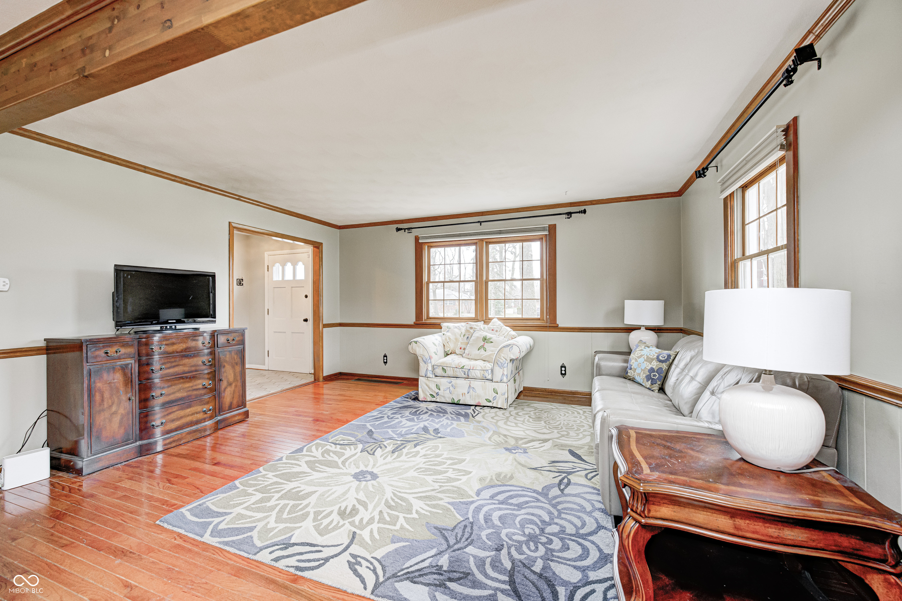 702 Griffin Road Indianapolis, IN 46227 - Photo 4 of 42