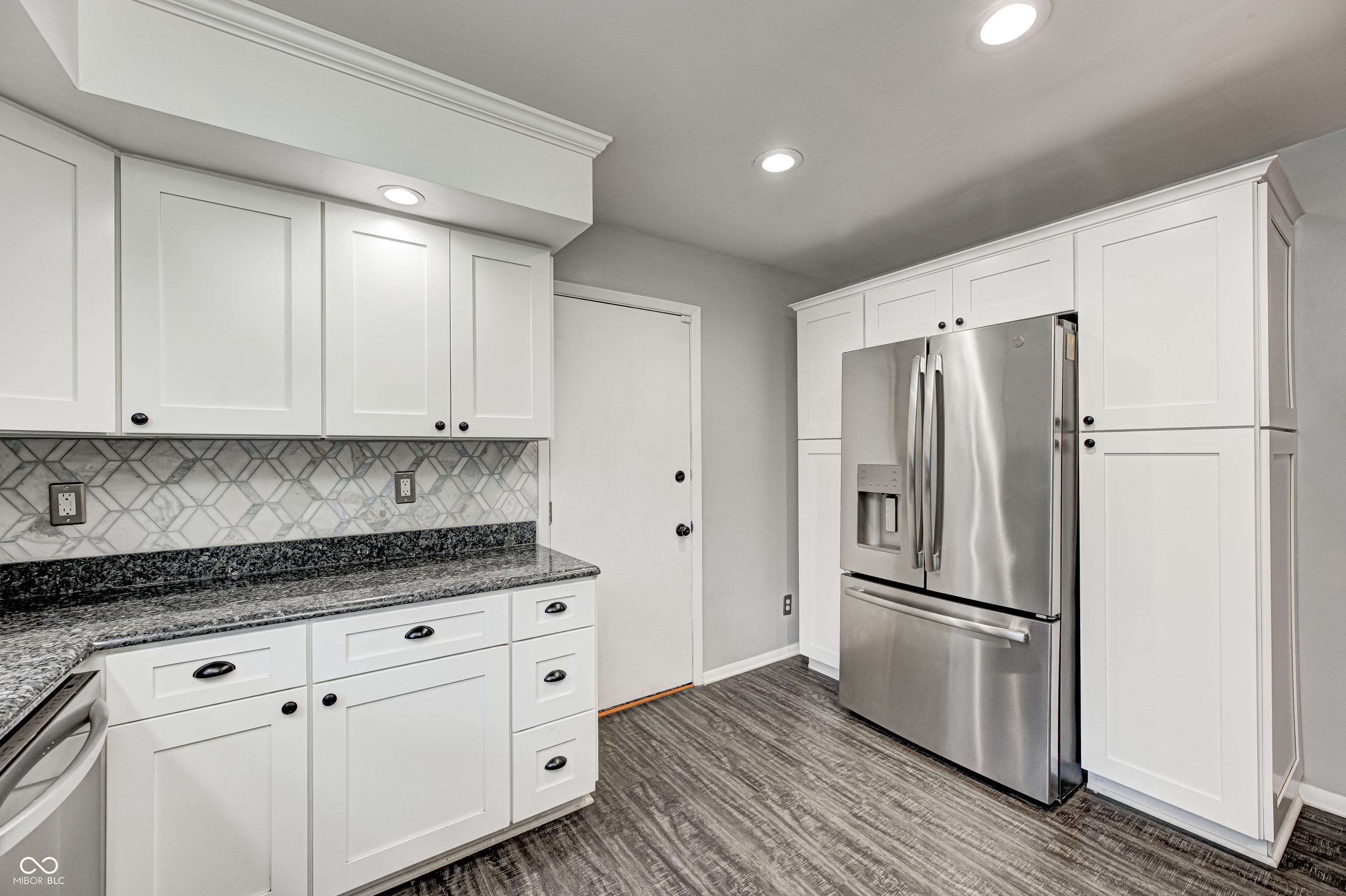 702 Griffin Road Indianapolis, IN 46227 - Photo 10 of 42