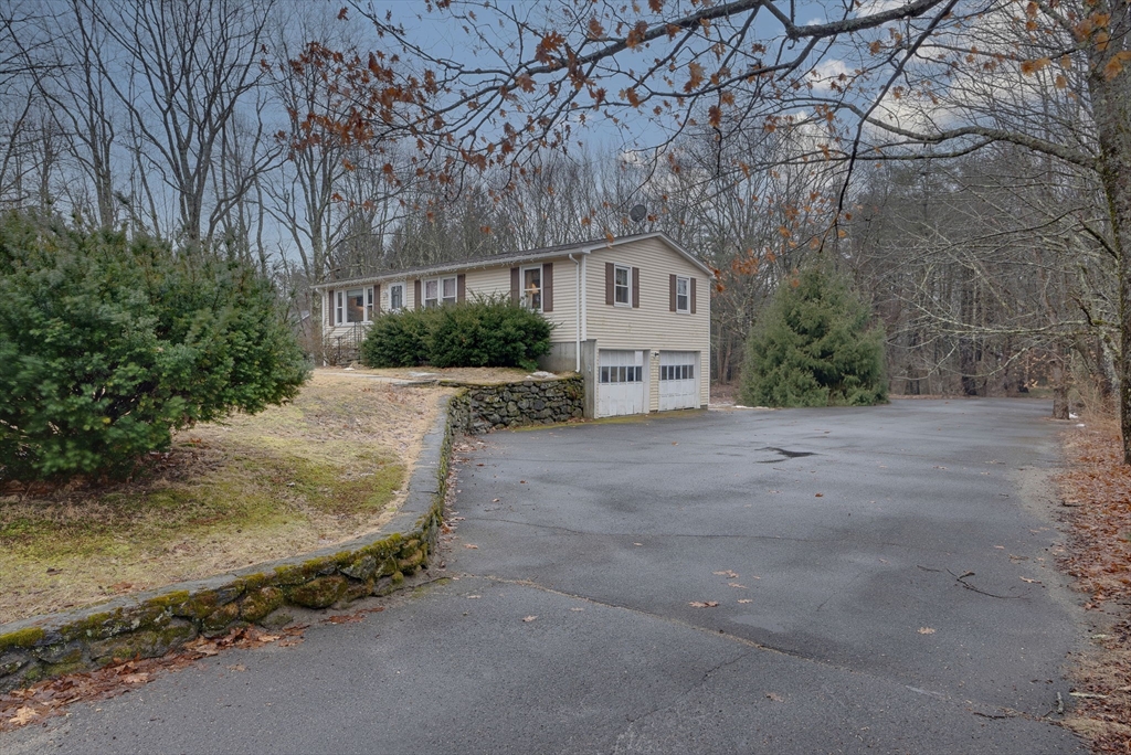 75 Royalston Road Phillipston, MA 01331 - Photo 2 of 17 Gallery Image 2
