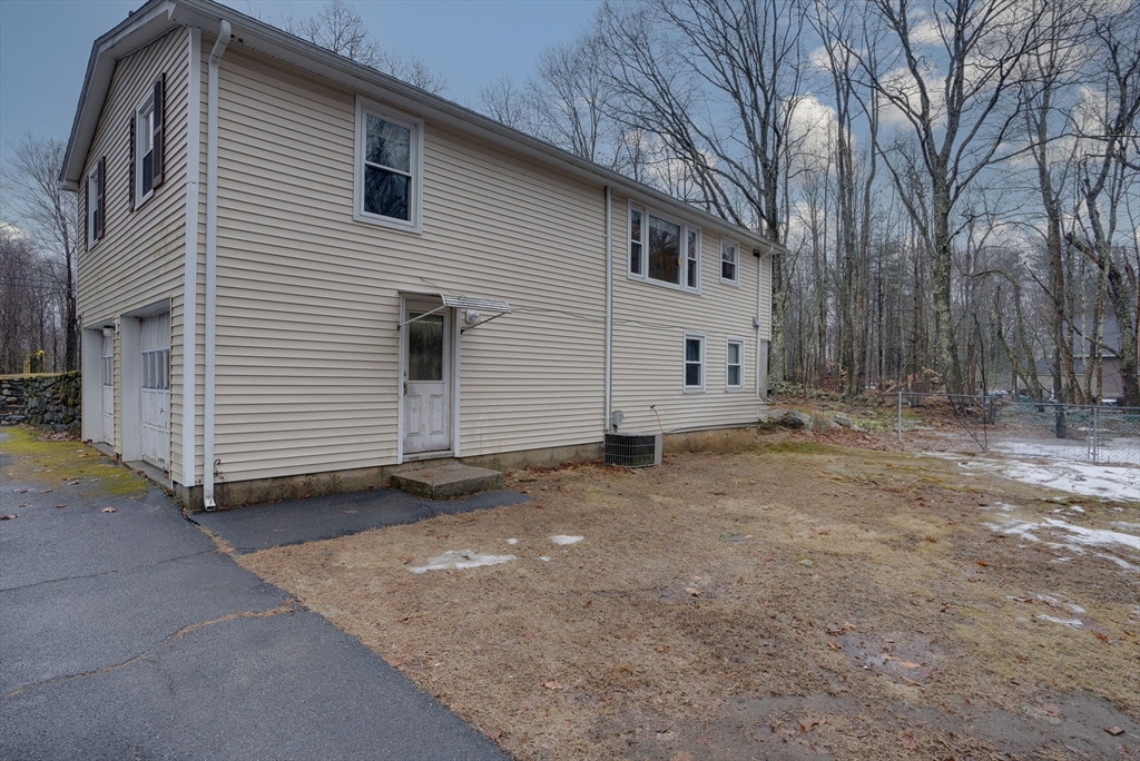 75 Royalston Road Phillipston, MA 01331 - Photo 3 of 17 Gallery Image 3