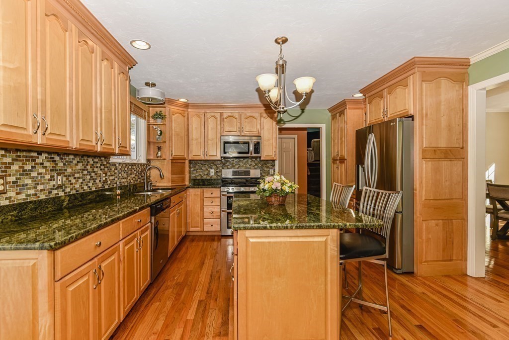 25 Azalea Circle Dedham, MA 02026 - Photo 12 of 41