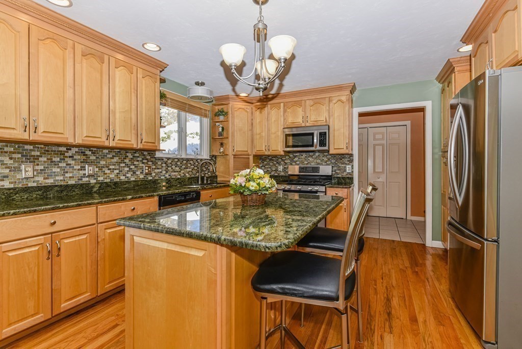 25 Azalea Circle Dedham, MA 02026 - Photo 13 of 41