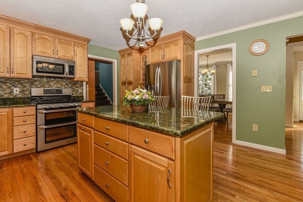 25 Azalea Circle Dedham, MA 02026 - Photo 14 of 41