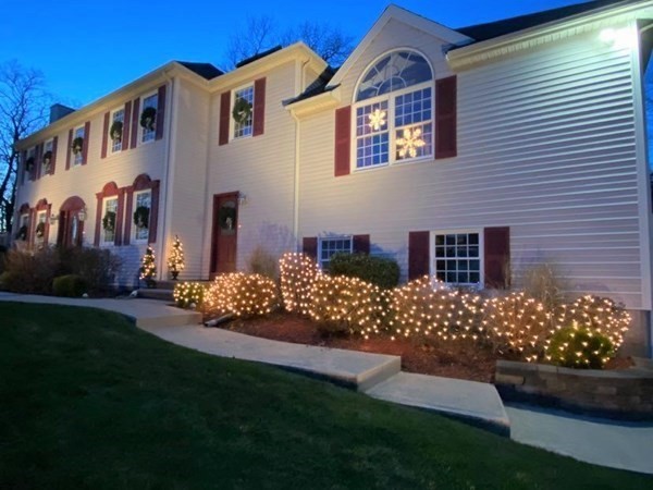 25 Azalea Circle Dedham, MA 02026 - Photo 2 of 41