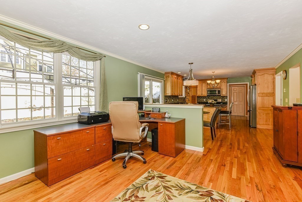 25 Azalea Circle Dedham, MA 02026 - Photo 9 of 41