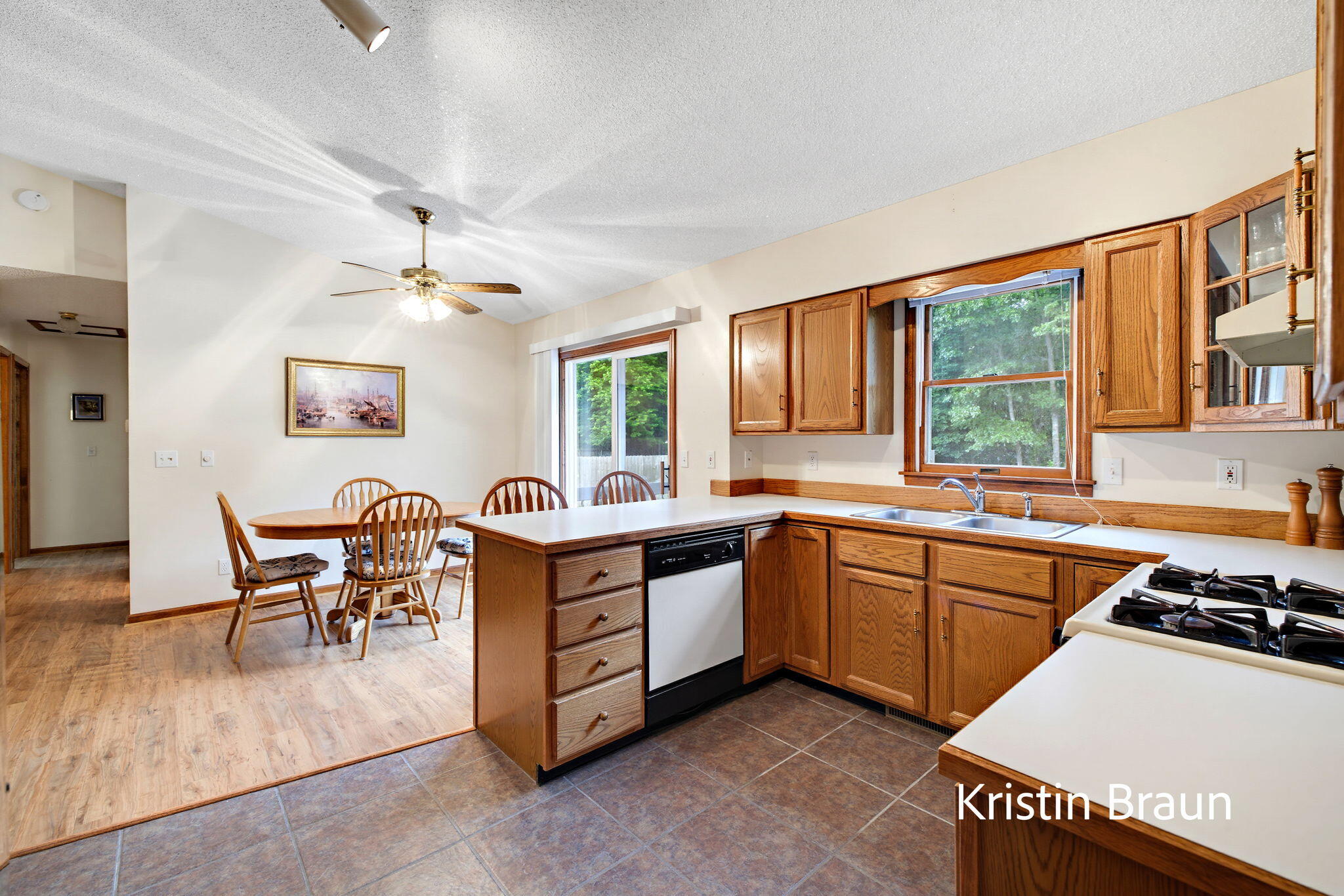 1851 North Sheridan Road Muskegon, MI 49445 - Photo 5 of 45 18-web-or-mls-1G1A3165