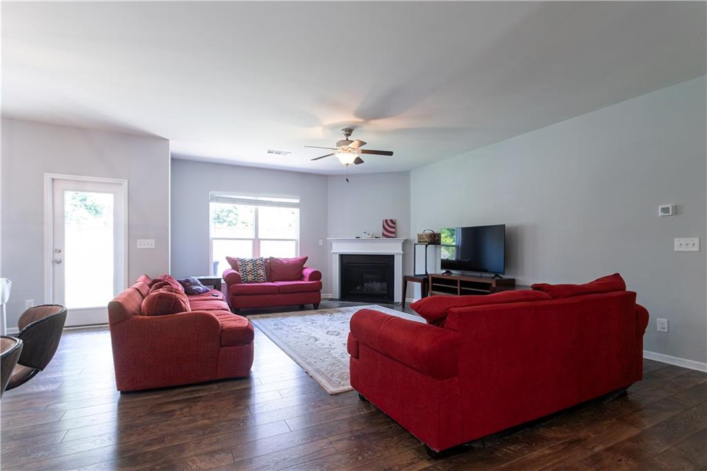 302 Pebblestone Lane Canton, GA 30115 - Photo 6 of 36