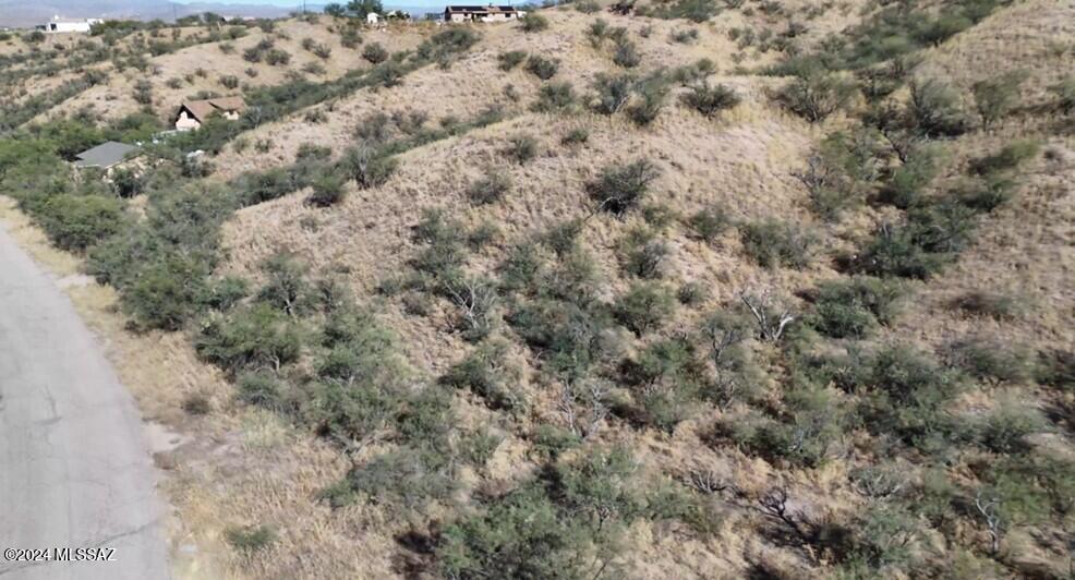 987 Avenida Ciervo, Unit 13 Rio Rico, AZ 85648 - Photo 3 of 8
