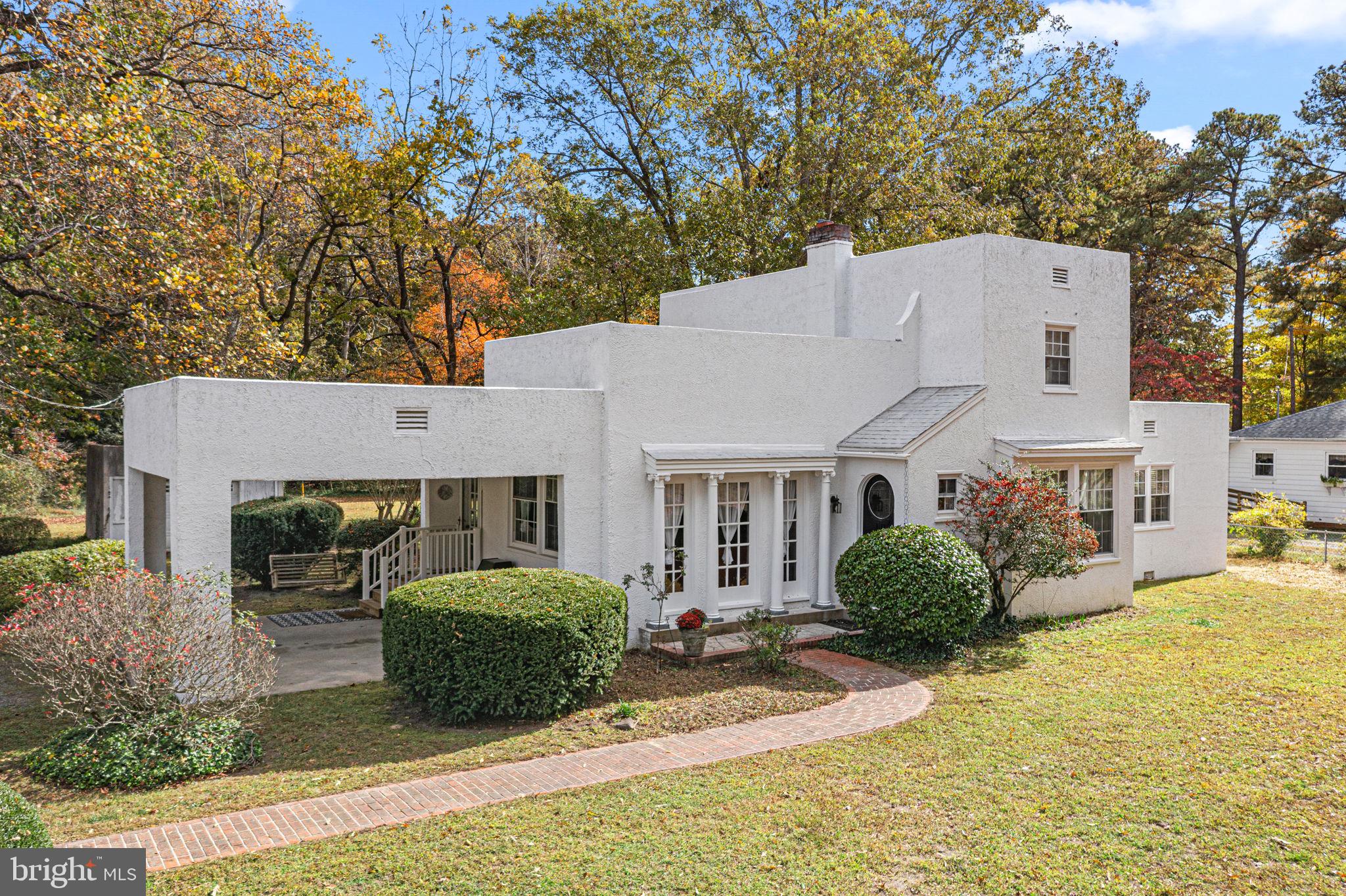 a view of a house with a outdoor space