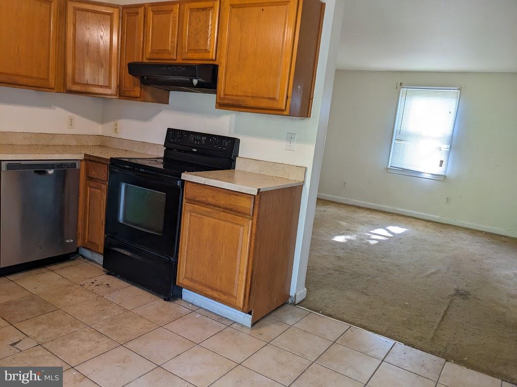 11160 Tippett Road Clinton, MD 20735 - Photo 4 of 10