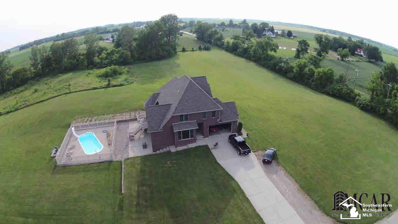17309 Brewer Road Dundee, MI 48131 - Photo 6 of 33 21409178-5.JPG