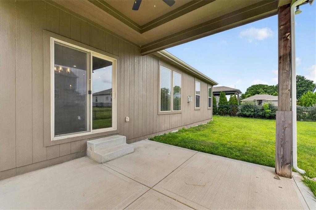1829 Northeast Riley Drive Lee's Summit, MO 64086 - Photo 35 of 40