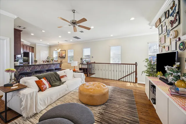 $389,000 | 2207 Austin Street, Houston, TX 77002