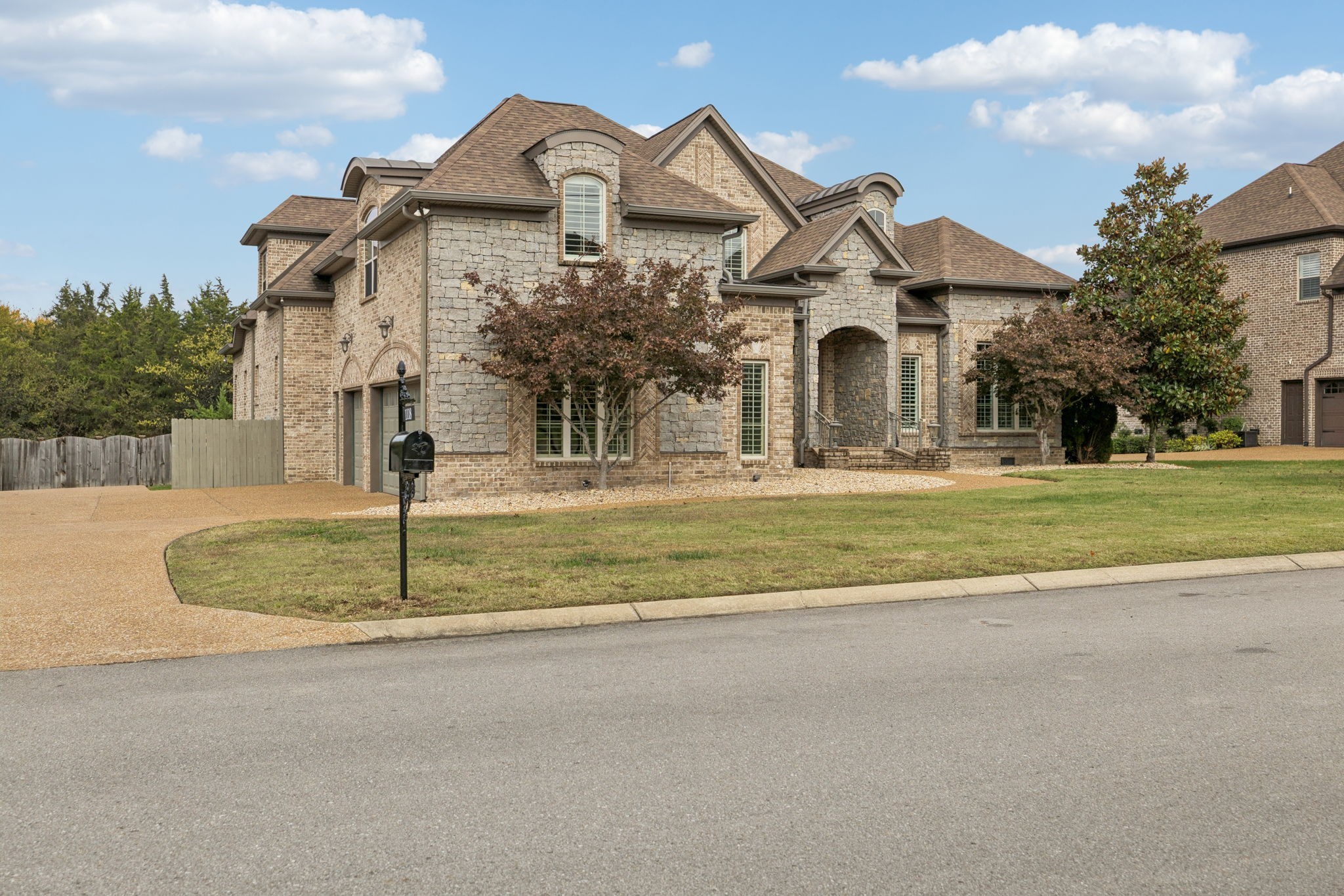 1118 Garrett Way Mount Juliet, TN 37122 - Photo 2 of 47