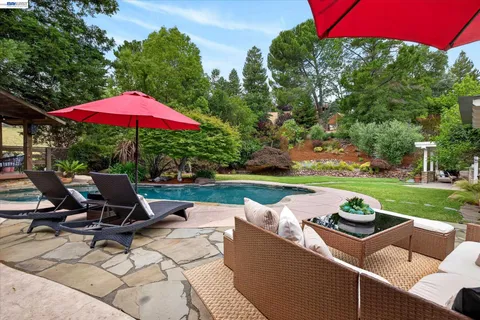 $2,098,000 | 184 Lowell Drive, Danville, CA 94526