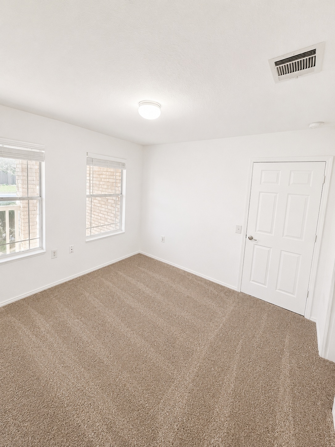 7101 Cayenne Lane Austin, TX 78741 - Photo 12 of 18