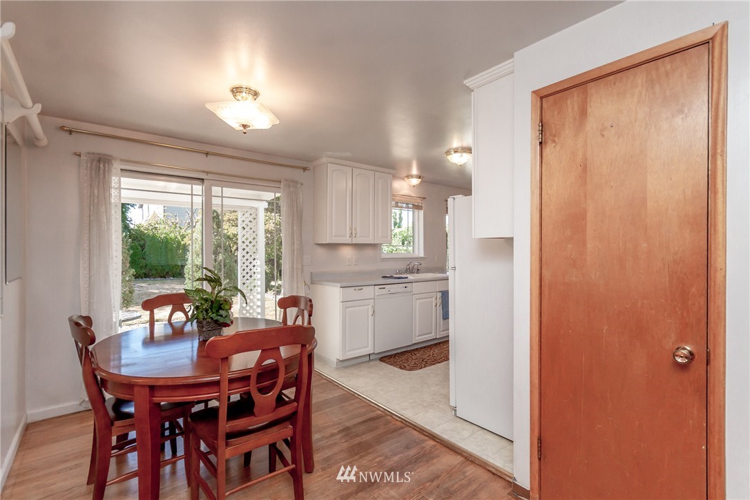 1409 South 27th Street Renton, WA 98055 - Photo 4 of 21