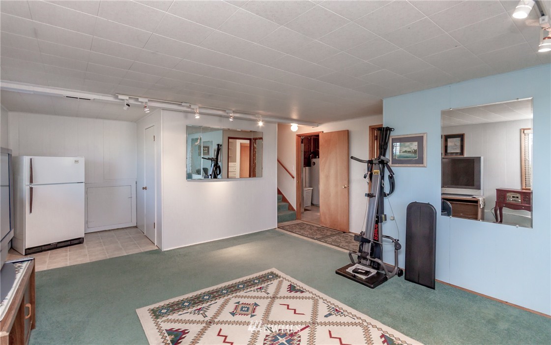 1409 South 27th Street Renton, WA 98055 - Photo 9 of 21