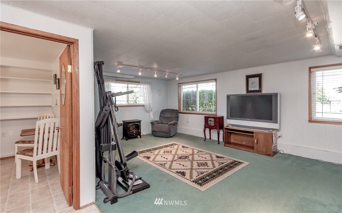 1409 South 27th Street Renton, WA 98055 - Photo 10 of 21